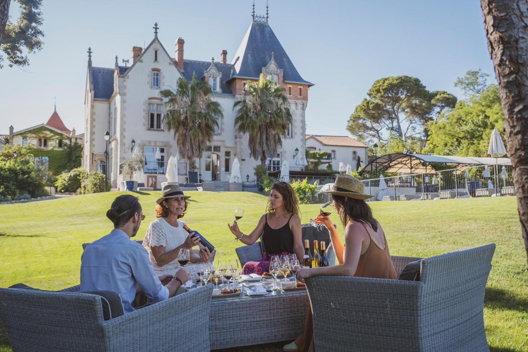 Chateau St Pierre De Serjac Puissalicon Esterno foto